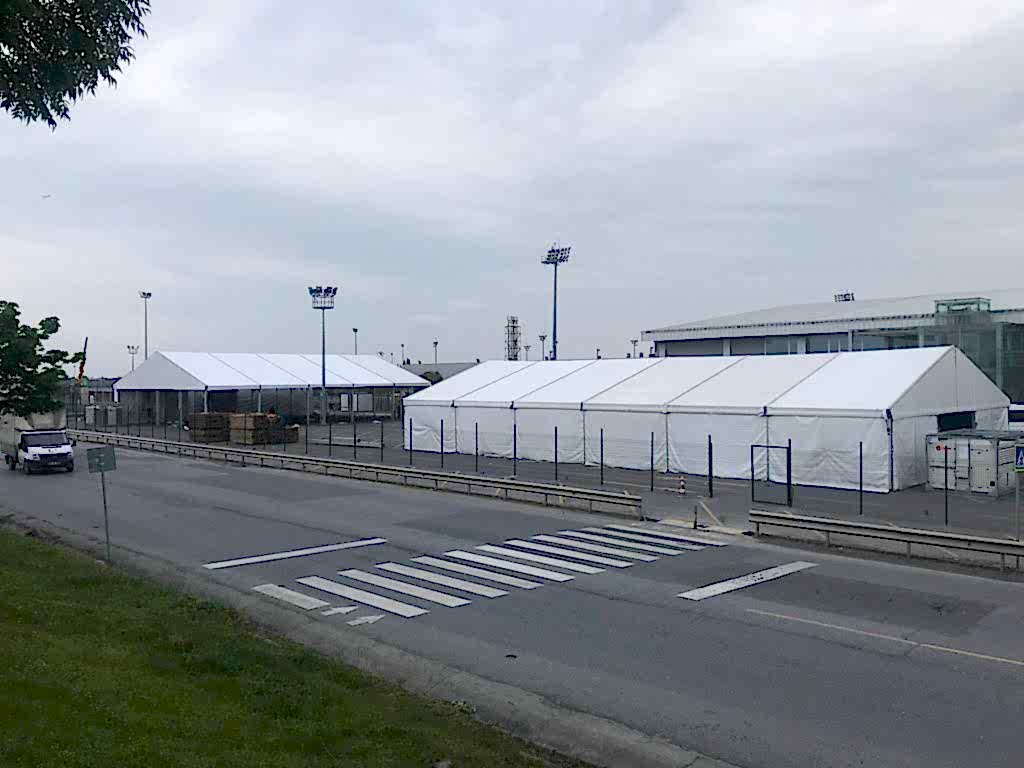 Outlet çadırları